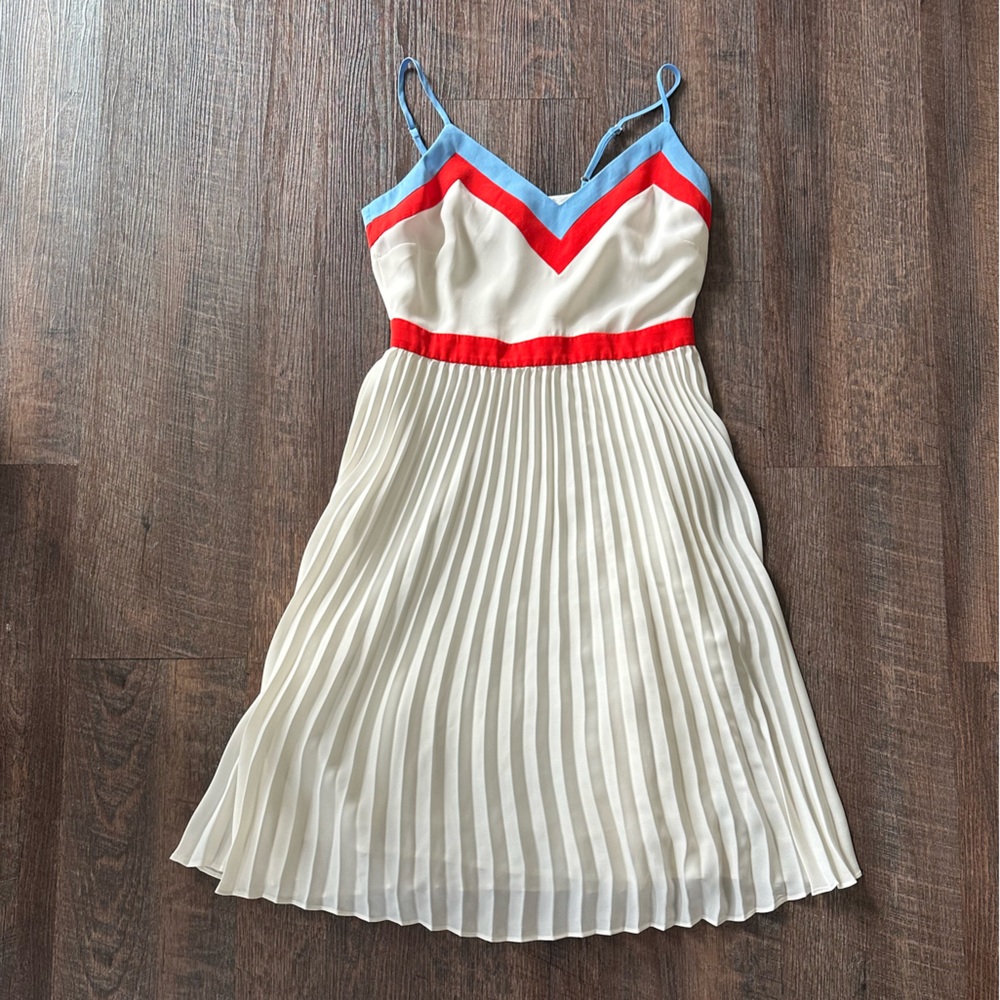 Womens Banana Republic fun swing dress, size 0 petite